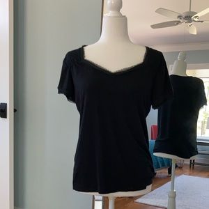 Black tee shirt